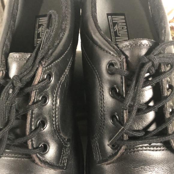 Magnum Women Non Slip Oil Resistant Lace Up Work Shoe Solid Black NWOT New Cond - Picture 7 of 16